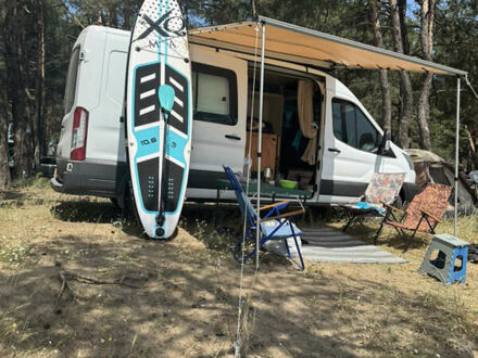 Белый Форд Транзит, объемом двигателя 2 л и пробегом 240 тыс. км за 26000 $, фото 1 на Automoto.ua