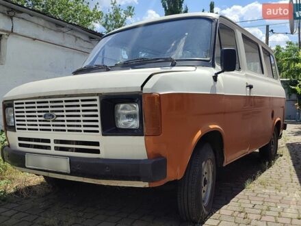 Бежевий Форд Транзит, об'ємом двигуна 2 л та пробігом 100 тис. км за 2500 $, фото 1 на Automoto.ua