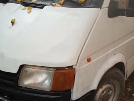 Бежевый Форд Транзит, объемом двигателя 2.5 л и пробегом 130 тыс. км за 1800 $, фото 1 на Automoto.ua