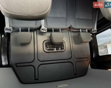 Черный Форд Транзит, объемом двигателя 2 л и пробегом 208 тыс. км за 19800 $, фото 29 на Automoto.ua