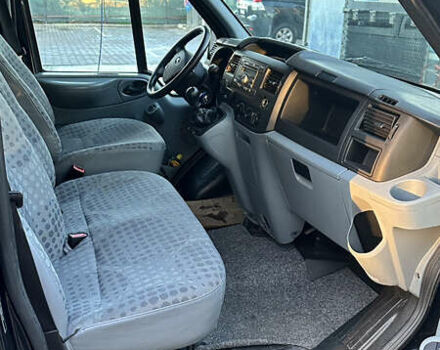 Черный Форд Транзит, объемом двигателя 2.2 л и пробегом 231 тыс. км за 10800 $, фото 15 на Automoto.ua