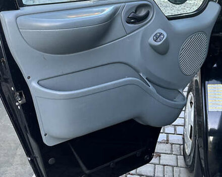 Черный Форд Транзит, объемом двигателя 2.2 л и пробегом 231 тыс. км за 10800 $, фото 20 на Automoto.ua