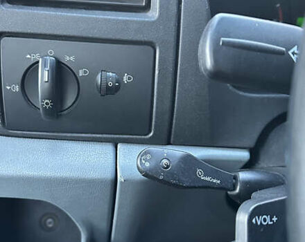 Черный Форд Транзит, объемом двигателя 2.2 л и пробегом 231 тыс. км за 10800 $, фото 10 на Automoto.ua