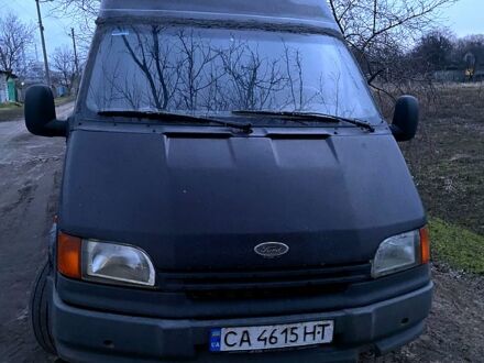 Коричневый Форд Транзит, объемом двигателя 2.5 л и пробегом 200 тыс. км за 1200 $, фото 1 на Automoto.ua