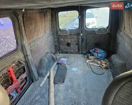 Красный Форд Транзит, объемом двигателя 2 л и пробегом 427 тыс. км за 2500 $, фото 14 на Automoto.ua
