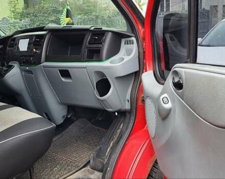 Красный Форд Транзит, объемом двигателя 2.2 л и пробегом 460 тыс. км за 5800 $, фото 3 на Automoto.ua