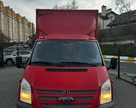 Красный Форд Транзит, объемом двигателя 2.2 л и пробегом 389 тыс. км за 12999 $, фото 1 на Automoto.ua