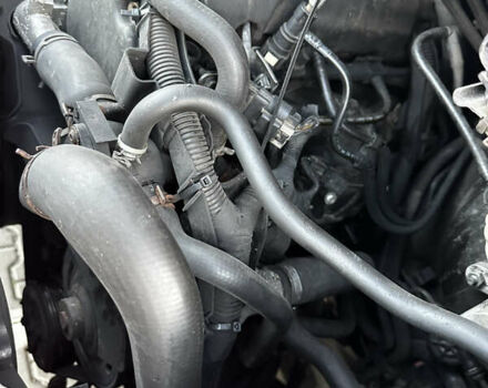 Красный Форд Транзит, объемом двигателя 2.2 л и пробегом 389 тыс. км за 12999 $, фото 15 на Automoto.ua