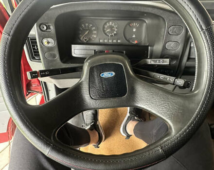 Красный Форд Транзит, объемом двигателя 2.5 л и пробегом 200 тыс. км за 3000 $, фото 4 на Automoto.ua