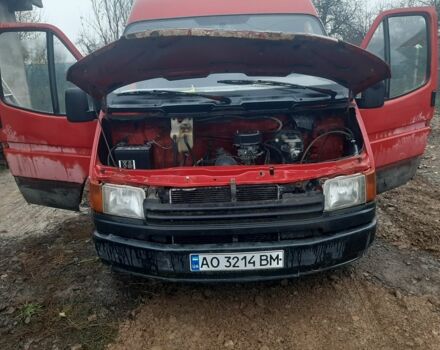 Красный Форд Транзит, объемом двигателя 2 л и пробегом 200 тыс. км за 1771 $, фото 2 на Automoto.ua