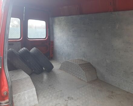 Красный Форд Транзит, объемом двигателя 2 л и пробегом 200 тыс. км за 1771 $, фото 6 на Automoto.ua