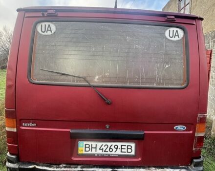 Красный Форд Транзит, объемом двигателя 2.5 л и пробегом 300 тыс. км за 1700 $, фото 2 на Automoto.ua