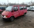 Красный Форд Транзит, объемом двигателя 2 л и пробегом 300 тыс. км за 650 $, фото 1 на Automoto.ua