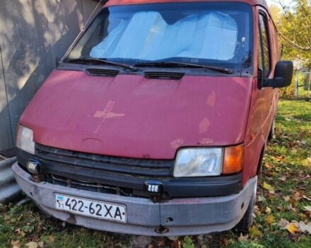 Червоний Форд Транзит, об'ємом двигуна 2 л та пробігом 200 тис. км за 2000 $, фото 1 на Automoto.ua