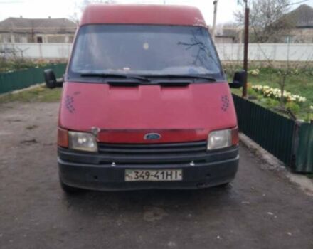 Красный Форд Транзит, объемом двигателя 2.4 л и пробегом 100 тыс. км за 1500 $, фото 3 на Automoto.ua