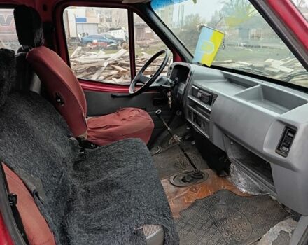 Красный Форд Транзит, объемом двигателя 2 л и пробегом 300 тыс. км за 650 $, фото 4 на Automoto.ua