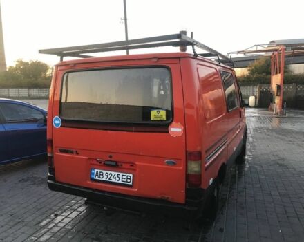 Красный Форд Транзит, объемом двигателя 2 л и пробегом 500 тыс. км за 1900 $, фото 3 на Automoto.ua