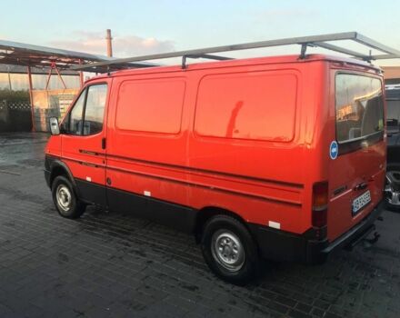 Красный Форд Транзит, объемом двигателя 2 л и пробегом 500 тыс. км за 1900 $, фото 2 на Automoto.ua
