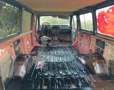 Красный Форд Транзит, объемом двигателя 2 л и пробегом 333 тыс. км за 400 $, фото 3 на Automoto.ua