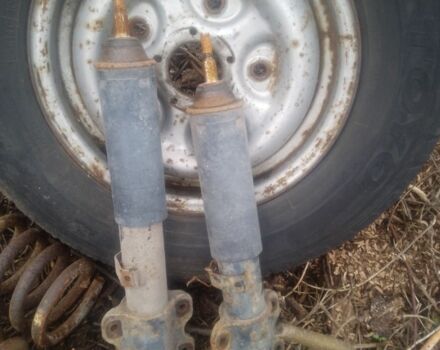 Красный Форд Транзит, объемом двигателя 2.5 л и пробегом 1 тыс. км за 249 $, фото 2 на Automoto.ua