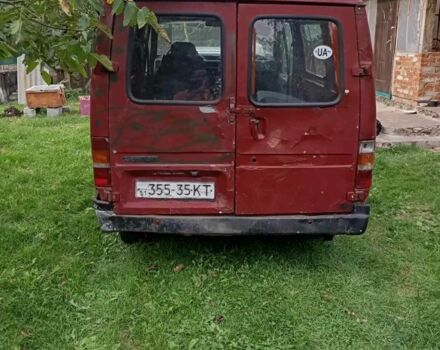 Красный Форд Транзит, объемом двигателя 2 л и пробегом 333 тыс. км за 400 $, фото 1 на Automoto.ua