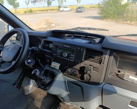 Красный Форд Транзит, объемом двигателя 2.4 л и пробегом 1000 тыс. км за 6800 $, фото 6 на Automoto.ua