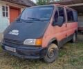 Червоний Форд Транзит, об'ємом двигуна 2 л та пробігом 300 тис. км за 802 $, фото 1 на Automoto.ua