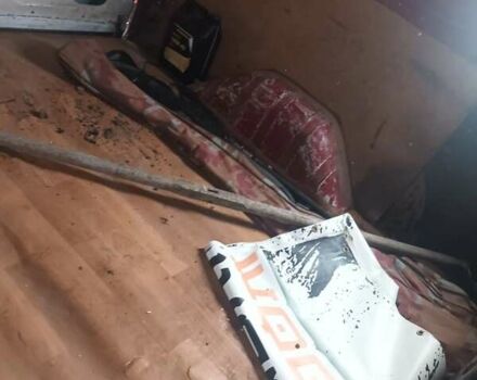 Червоний Форд Транзит, об'ємом двигуна 2.5 л та пробігом 540 тис. км за 1200 $, фото 7 на Automoto.ua