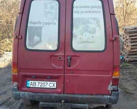 Красный Форд Транзит, объемом двигателя 2.5 л и пробегом 505 тыс. км за 2424 $, фото 1 на Automoto.ua