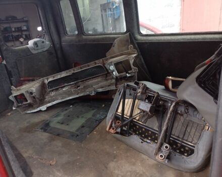 Красный Форд Транзит, объемом двигателя 0 л и пробегом 280 тыс. км за 1400 $, фото 4 на Automoto.ua