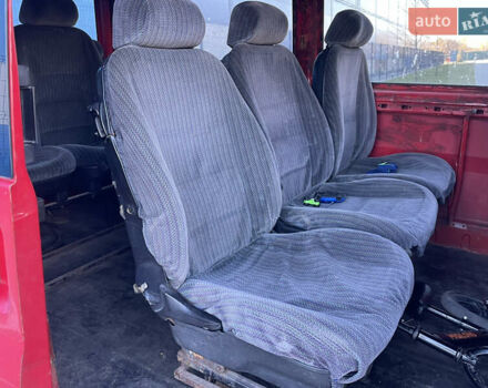 Червоний Форд Транзит, об'ємом двигуна 2 л та пробігом 377 тис. км за 2750 $, фото 12 на Automoto.ua