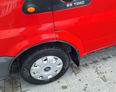 Красный Форд Транзит, объемом двигателя 2 л и пробегом 300 тыс. км за 6700 $, фото 3 на Automoto.ua