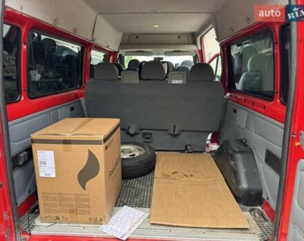 Червоний Форд Транзит, об'ємом двигуна 2.2 л та пробігом 380 тис. км за 9998 $, фото 10 на Automoto.ua