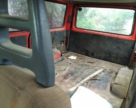 Червоний Форд Транзит, об'ємом двигуна 2.5 л та пробігом 2 тис. км за 1850 $, фото 3 на Automoto.ua