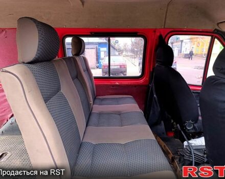 Красный Форд Транзит, объемом двигателя 2.5 л и пробегом 0 тыс. км за 1180 $, фото 9 на Automoto.ua