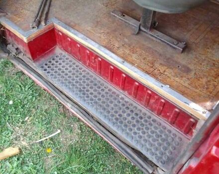 Красный Форд Транзит, объемом двигателя 2.5 л и пробегом 380 тыс. км за 2000 $, фото 4 на Automoto.ua