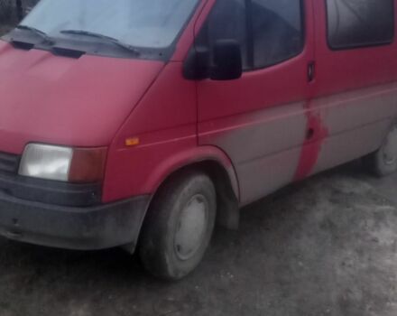 Красный Форд Транзит, объемом двигателя 2 л и пробегом 230 тыс. км за 2000 $, фото 1 на Automoto.ua
