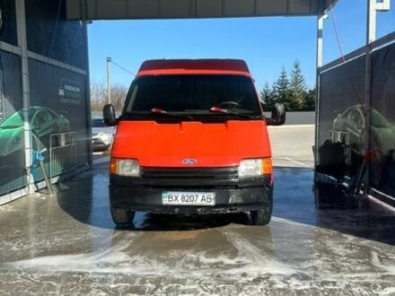 Красный Форд Транзит, объемом двигателя 2.5 л и пробегом 200 тыс. км за 1700 $, фото 1 на Automoto.ua