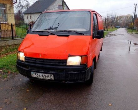 Красный Форд Транзит, объемом двигателя 2 л и пробегом 350 тыс. км за 1000 $, фото 1 на Automoto.ua