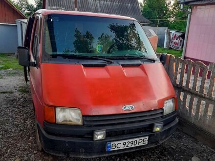 Форд Транзит 1989 в Калиновке на Automoto.ua Красный Форд Транзит, объемом двигателя 2 л и пробегом 200 тыс. км за 2000 $, фото 1 на Automoto.ua
