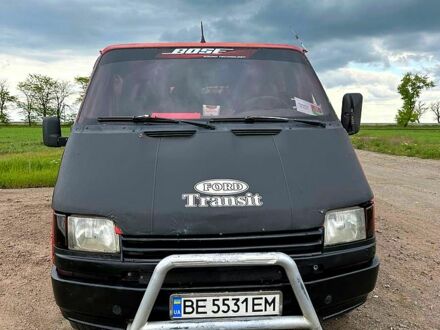 Форд Транзит 1990 в Николаеве на Automoto.ua Красный Форд Транзит, объемом двигателя 2.5 л и пробегом 350 тыс. км за 1950 $, фото 1 на Automoto.ua