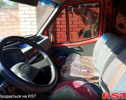 Червоний Форд Транзит, об'ємом двигуна 2.5 л та пробігом 550 тис. км за 1800 $, фото 1 на Automoto.ua