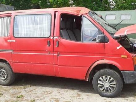 Форд Транзит 1990 в Чернигове на Automoto.ua Красный Форд Транзит, объемом двигателя 2 л и пробегом 200 тыс. км за 771 $, фото 1 на Automoto.ua