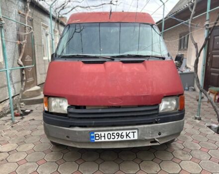 Красный Форд Транзит, объемом двигателя 2.5 л и пробегом 450 тыс. км за 1200 $, фото 1 на Automoto.ua