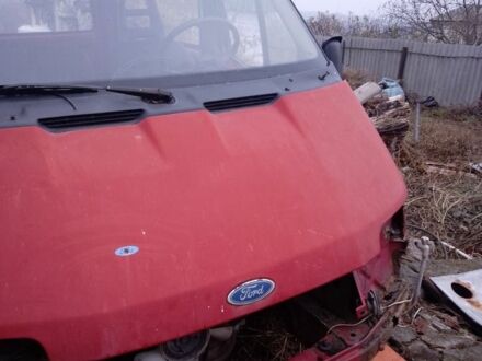 Красный Форд Транзит, объемом двигателя 2.5 л и пробегом 1 тыс. км за 249 $, фото 1 на Automoto.ua