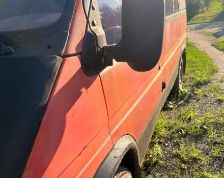 Червоний Форд Транзит, об'ємом двигуна 2 л та пробігом 300 тис. км за 500 $, фото 1 на Automoto.ua