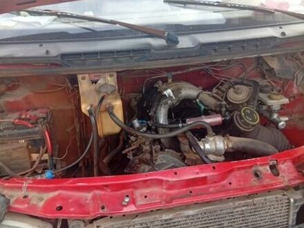 Красный Форд Транзит, объемом двигателя 2.5 л и пробегом 500 тыс. км за 1700 $, фото 1 на Automoto.ua