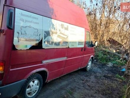 Червоний Форд Транзит, об'ємом двигуна 2.5 л та пробігом 505 тис. км за 2200 $, фото 1 на Automoto.ua
