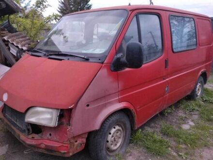 Форд Транзит 1997 у Шостке на Automoto.ua Червоний Форд Транзит, об'ємом двигуна 0 л та пробігом 388 тис. км за 40000 $, фото 1 на Automoto.ua