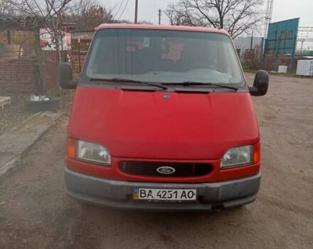 Красный Форд Транзит, объемом двигателя 2.5 л и пробегом 482 тыс. км за 4850 $, фото 1 на Automoto.ua